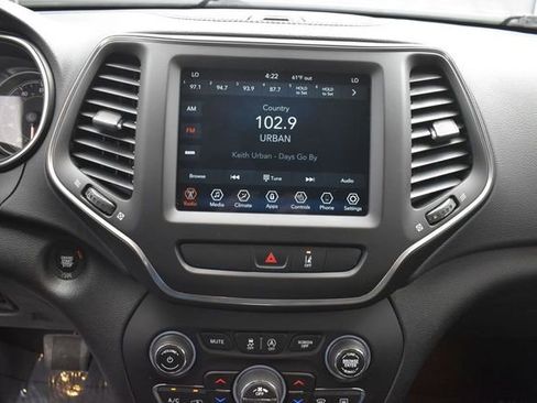 Used 2022 Jeep Cherokee Latitude Lux w/ Sun & Sound Group AWD/4WD image 12