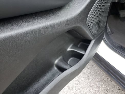 Used 2024 Jeep Grand Cherokee Altitude RWD image 18