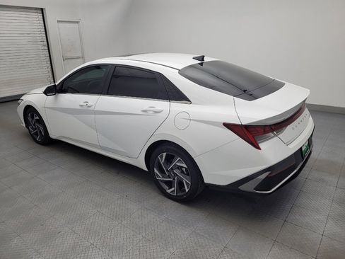 Used 2025 Hyundai Elantra Limited w/ Cargo Package FWD image 3