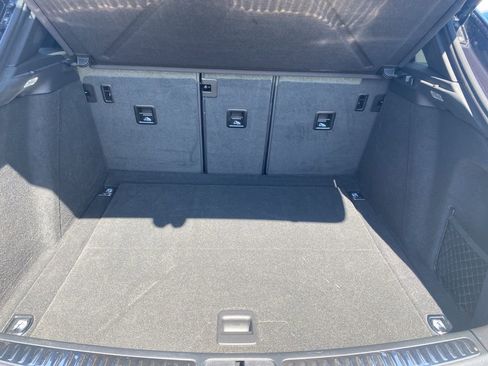 Used 2022 Porsche Macan image 14