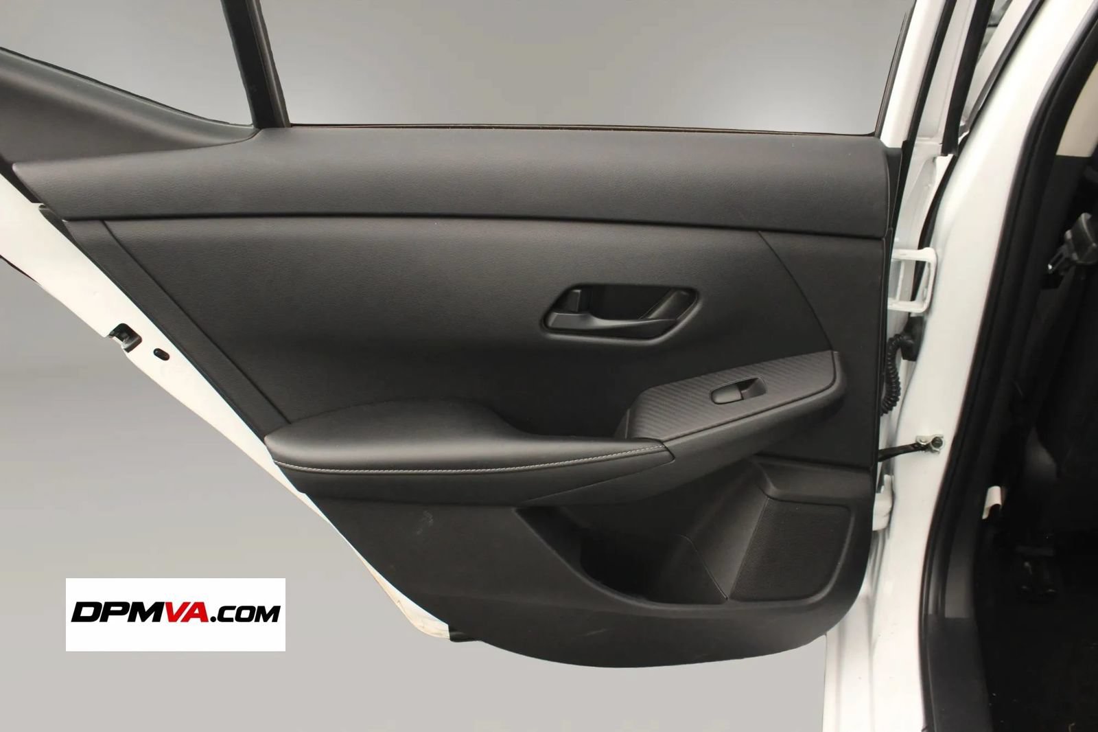Used 2024 Nissan Sentra SV FWD image 18