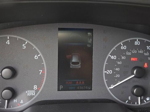 Used 2023 Toyota Corolla Cross LE w/ Moonroof Package FWD image 20