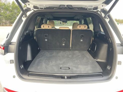 Used 2023 Jeep Grand Cherokee 4WD 4xe image 17