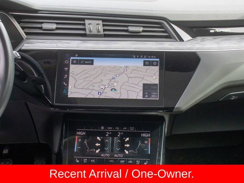 Used 2021 Audi e-tron Premium Plus w/ Premium Plus Package image 13