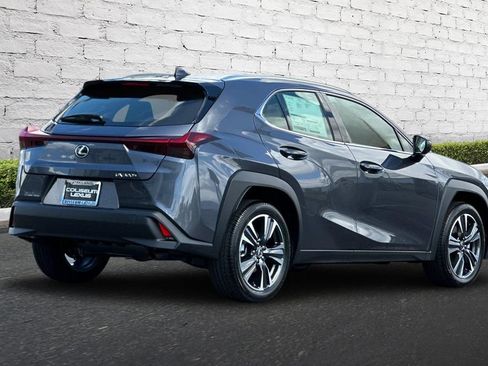 Used 2026 Lexus UX 300h FWD image 4