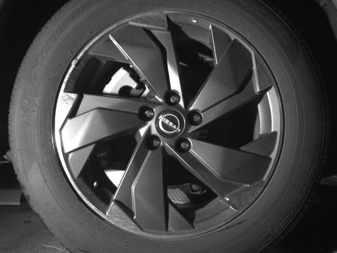 Used 2025 Nissan Rogue SV image 15