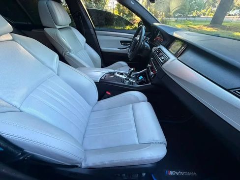 Used 2014 BMW M5 RWD image 9