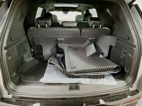 New 2026 Chevrolet Traverse High Country w/ LPO, Floor Liner Package image 29