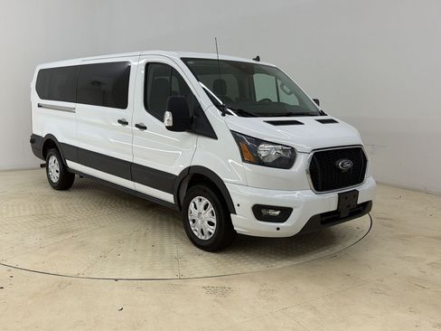 Used 2024 Ford Transit 350 XLT RWD image 7