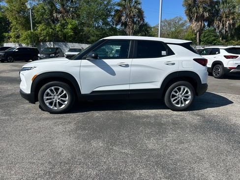 New 2026 Chevrolet TrailBlazer LS w/ LS Convenience Package FWD image 4
