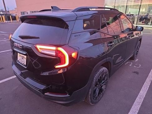 Used 2022 GMC Terrain SLT w/ Tech Package AWD/4WD image 15