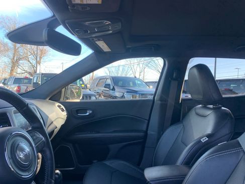 Used 2021 Jeep Compass Latitude w/ Sun and Sound Group image 12