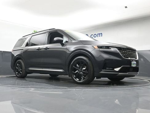 Used 2024 Kia Carnival SX FWD image 27