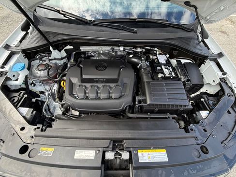 Used 2024 Volkswagen Tiguan SE R-Line AWD/4WD image 27