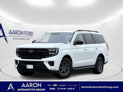 Used 2025 Ford Expedition Active AWD/4WD image 1