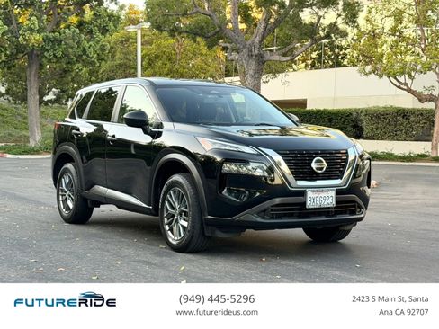 Used 2021 Nissan Rogue S FWD image 1