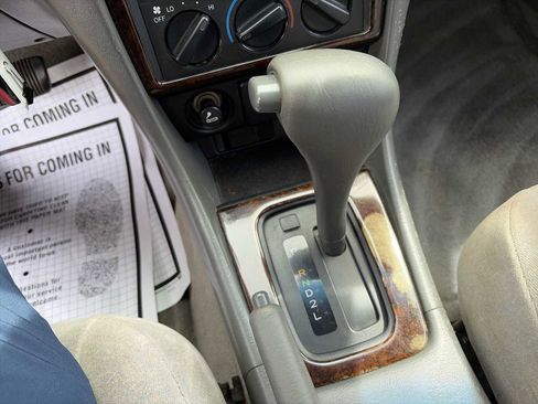 Used 1999 Toyota Camry LE image 21