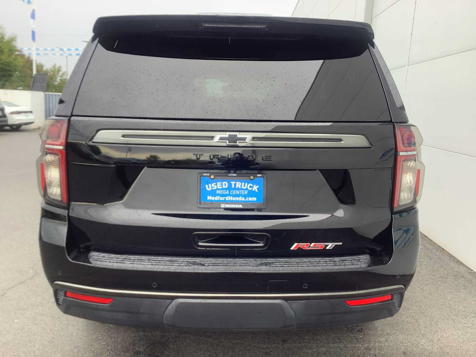 Used 2021 Chevrolet Tahoe RST w/ Luxury Package AWD/4WD image 5