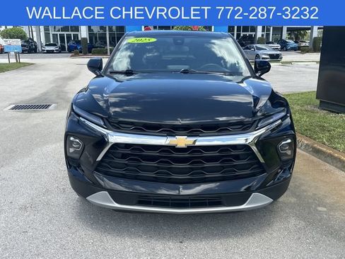 Used 2025 Chevrolet Blazer LT FWD image 4