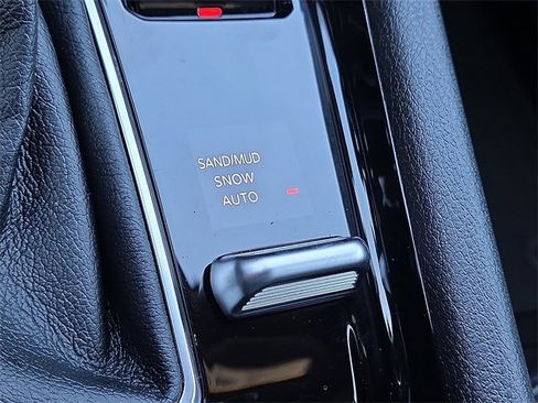 New 2026 Jeep Compass Latitude image 15