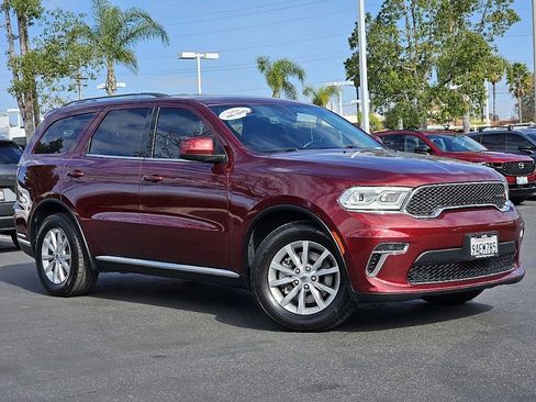 Used 2021 Dodge Durango SXT image 3