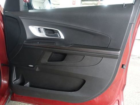 Used 2015 Chevrolet Equinox LT image 22