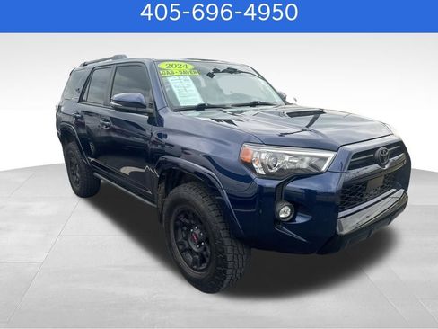 Used 2024 Toyota 4Runner TRD Off-Road Premium AWD/4WD image 3