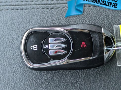 Used 2024 Buick Encore GX Preferred FWD image 28