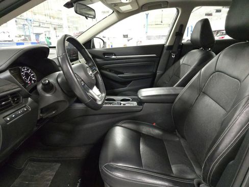 Used 2023 Nissan Altima 2.5 SL FWD image 9