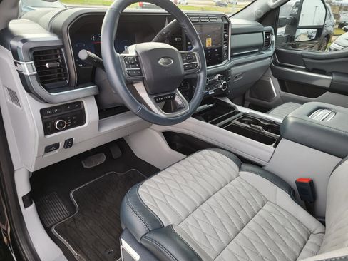 Used 2024 Ford F250 Limited image 20