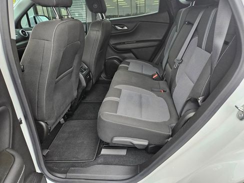 Used 2023 Chevrolet Blazer LT w/ Driver Confidence Package FWD image 17