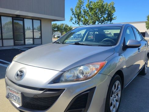 Used 2011 MAZDA MAZDA3 i Sport FWD image 1