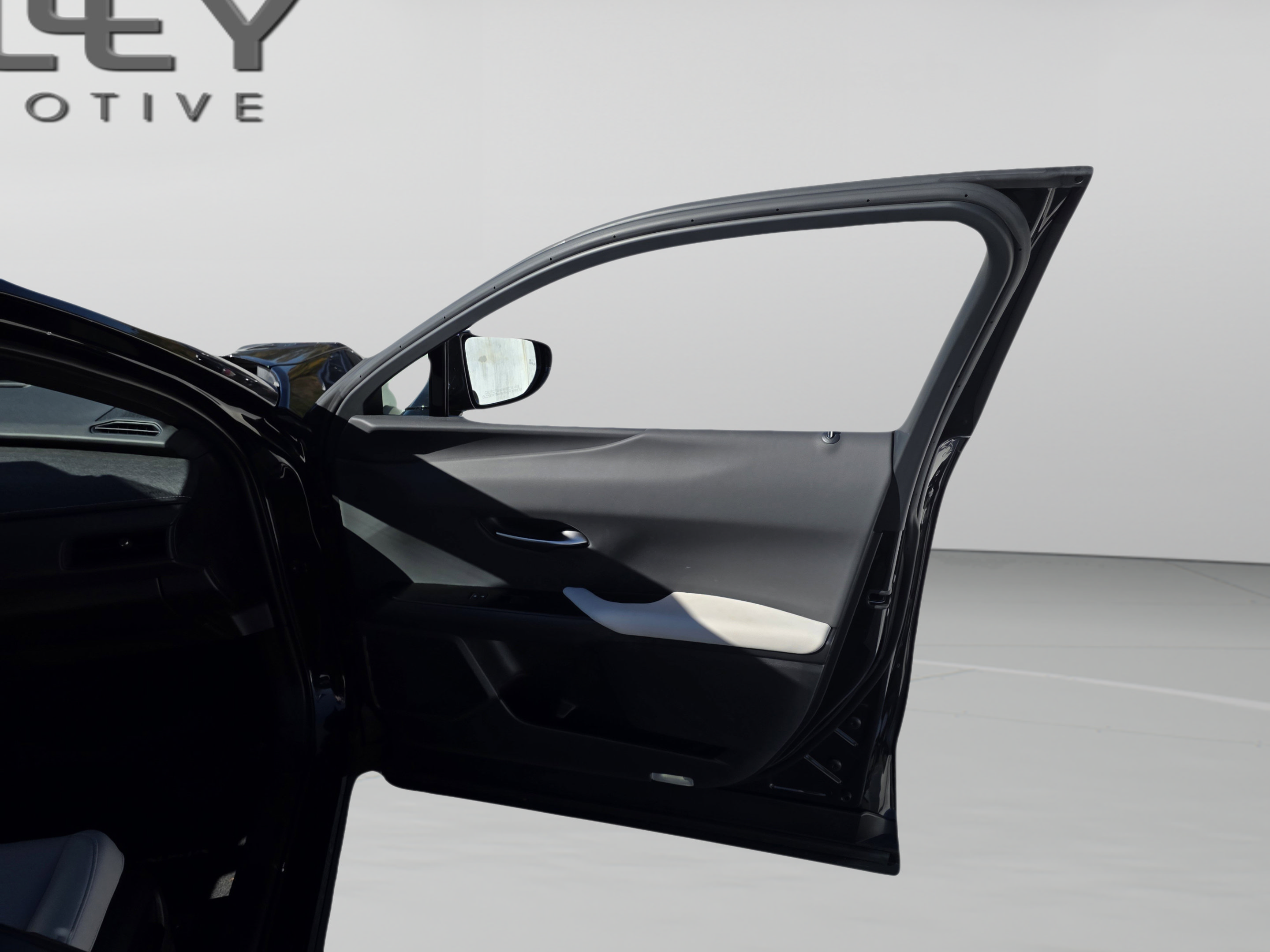 Used 2024 Lexus UX 250h FWD image 31