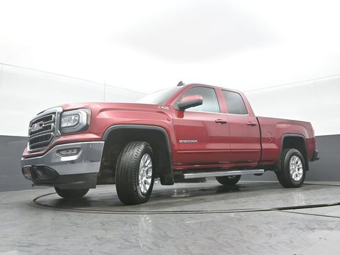 Used 2019 GMC Sierra 1500 SLE w/ SLE Value Package AWD/4WD image 28