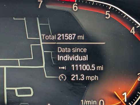 Certified 2023 BMW 530i w/ Premium Package image 21