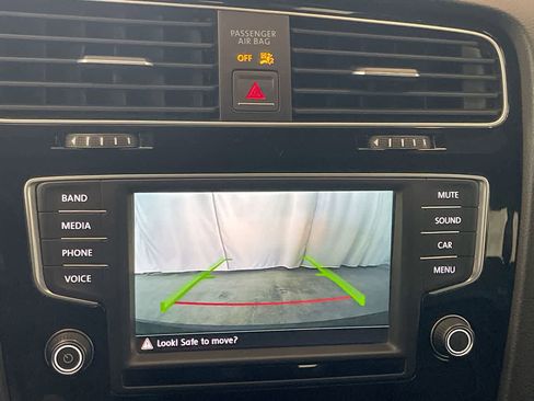 Used 2016 Volkswagen Golf R 4-Door image 17