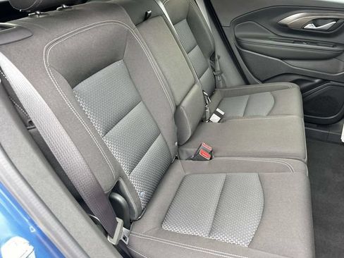 Used 2024 GMC Terrain SLE w/ Driver Convenience Package FWD image 21
