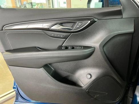 Used 2023 Buick Envision Essence image 16