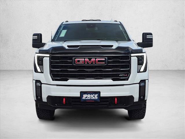 Used 2024 GMC Sierra 2500 AT4 AWD/4WD image 2