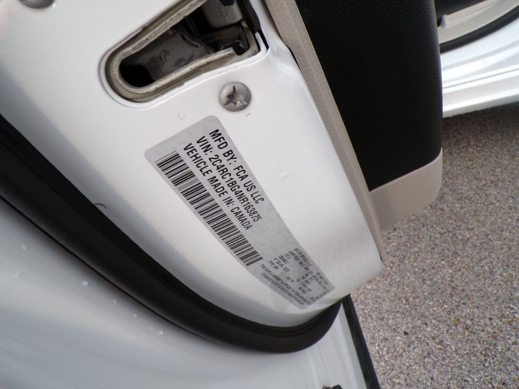 Used 2022 Chrysler Pacifica Touring-L FWD image 33