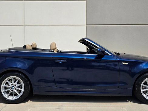 Used 2011 BMW 128i Convertible RWD image 7