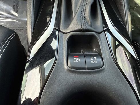 Used 2022 Toyota Corolla XLE image 33