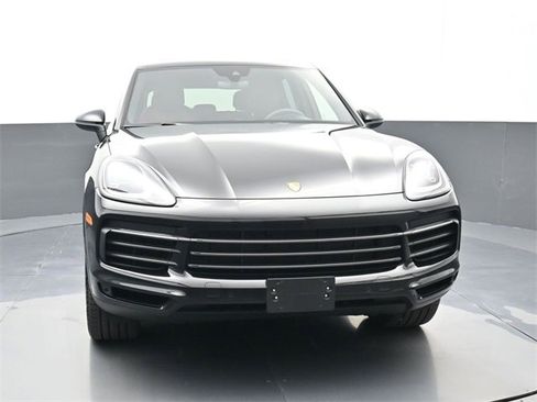 Used 2023 Porsche Cayenne Platinum Edition image 26