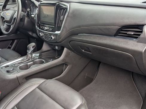 Certified 2023 Chevrolet Traverse LT image 38