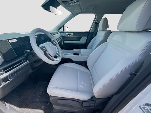 New 2026 Hyundai Santa Fe SE FWD image 12