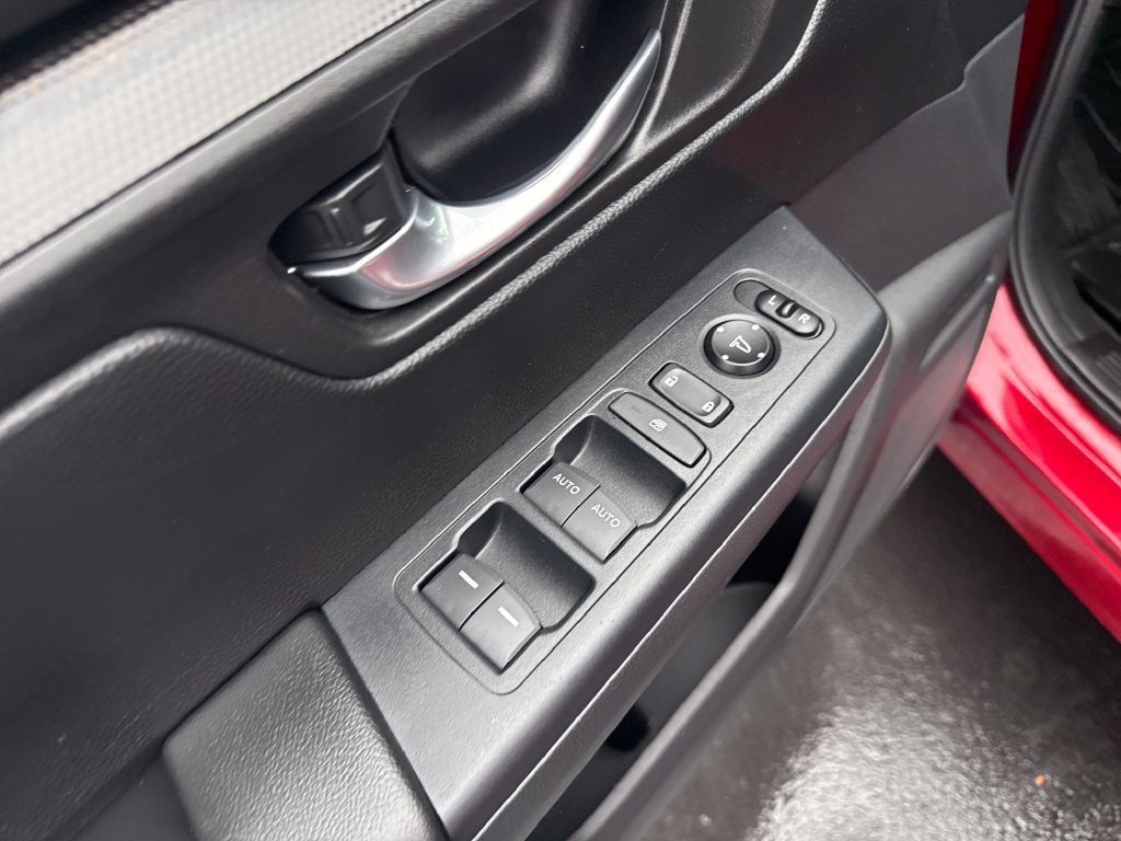 Used 2025 Honda CR-V Sport image 10