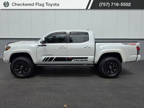 Used 2023 Toyota Tacoma TRD Sport w/ TRD Premium Sport Package AWD/4WD image 2