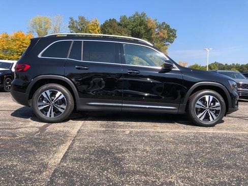 New 2026 Mercedes-Benz GLB 250 4MATIC image 8