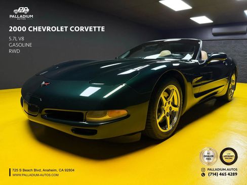 Used 2000 Chevrolet Corvette Coupe w/ Memory Pkg RWD image 1