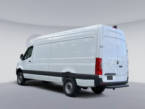 New 2025 Mercedes-Benz Sprinter 2500 image 4